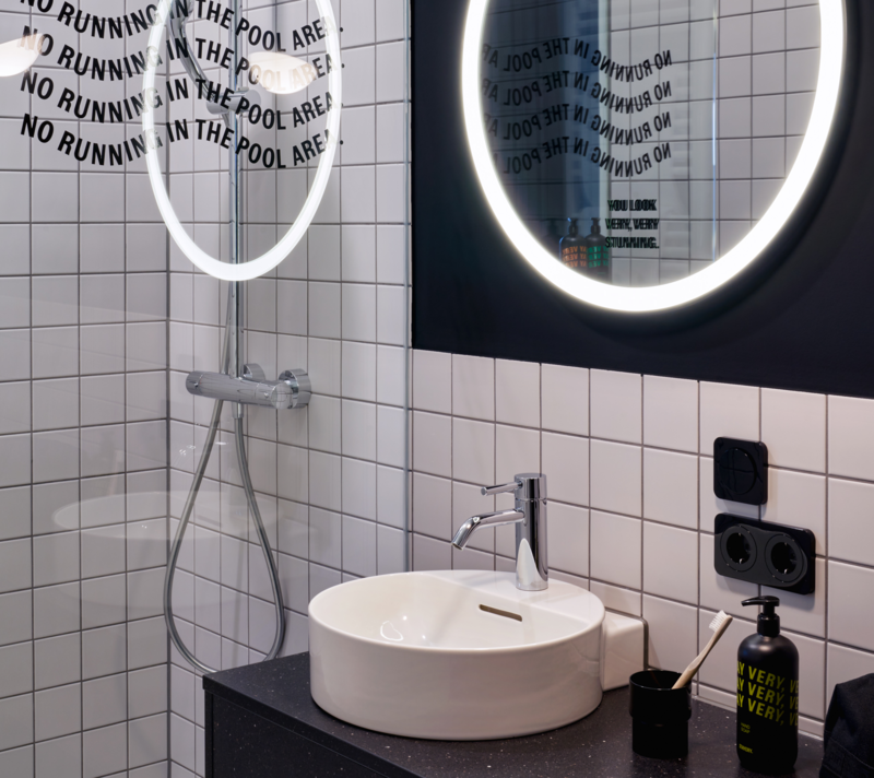 STAYERY Bielefeld Central Station