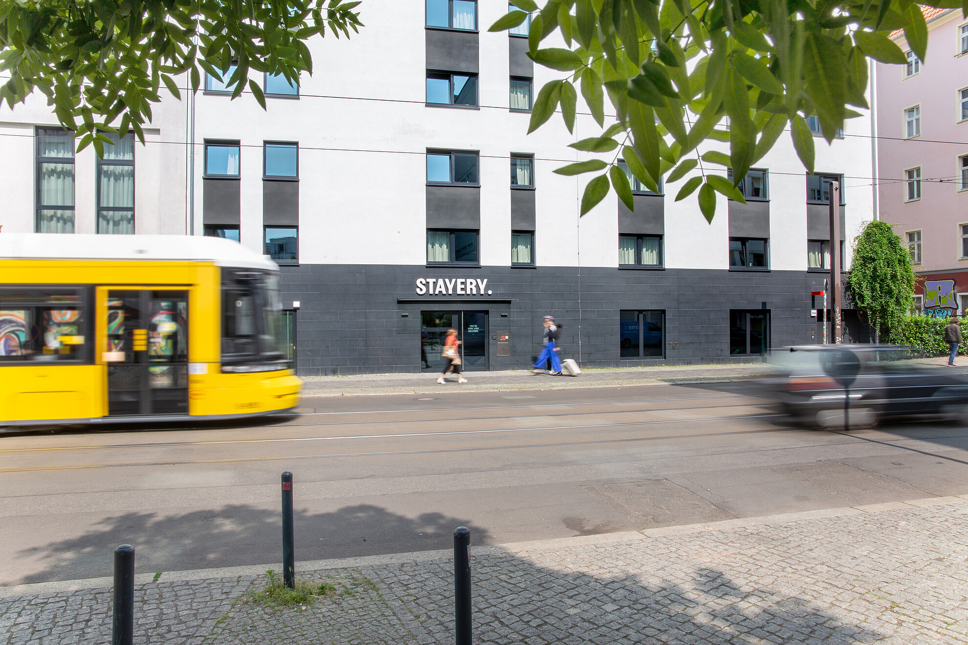 STAYERY Berlin mit Tram
