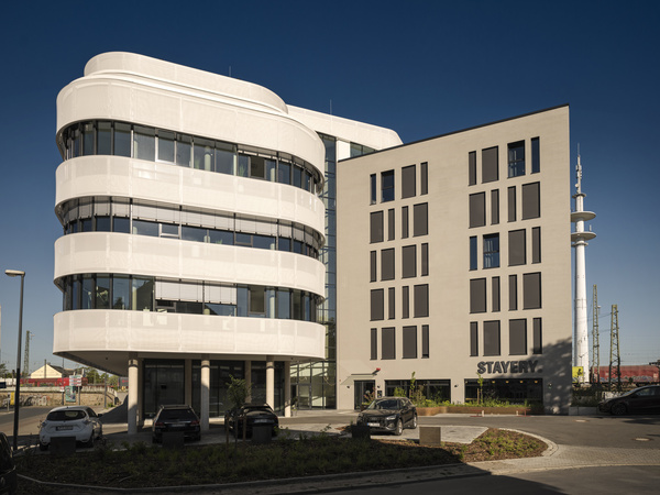 BUILDING